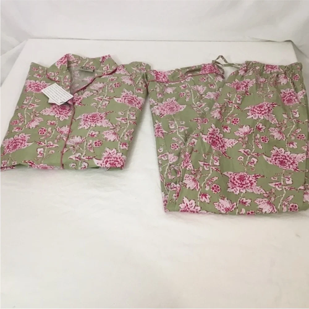 Like New Floral Green and Pink Pajama Set Malabar Bay - Picture 2 of 5